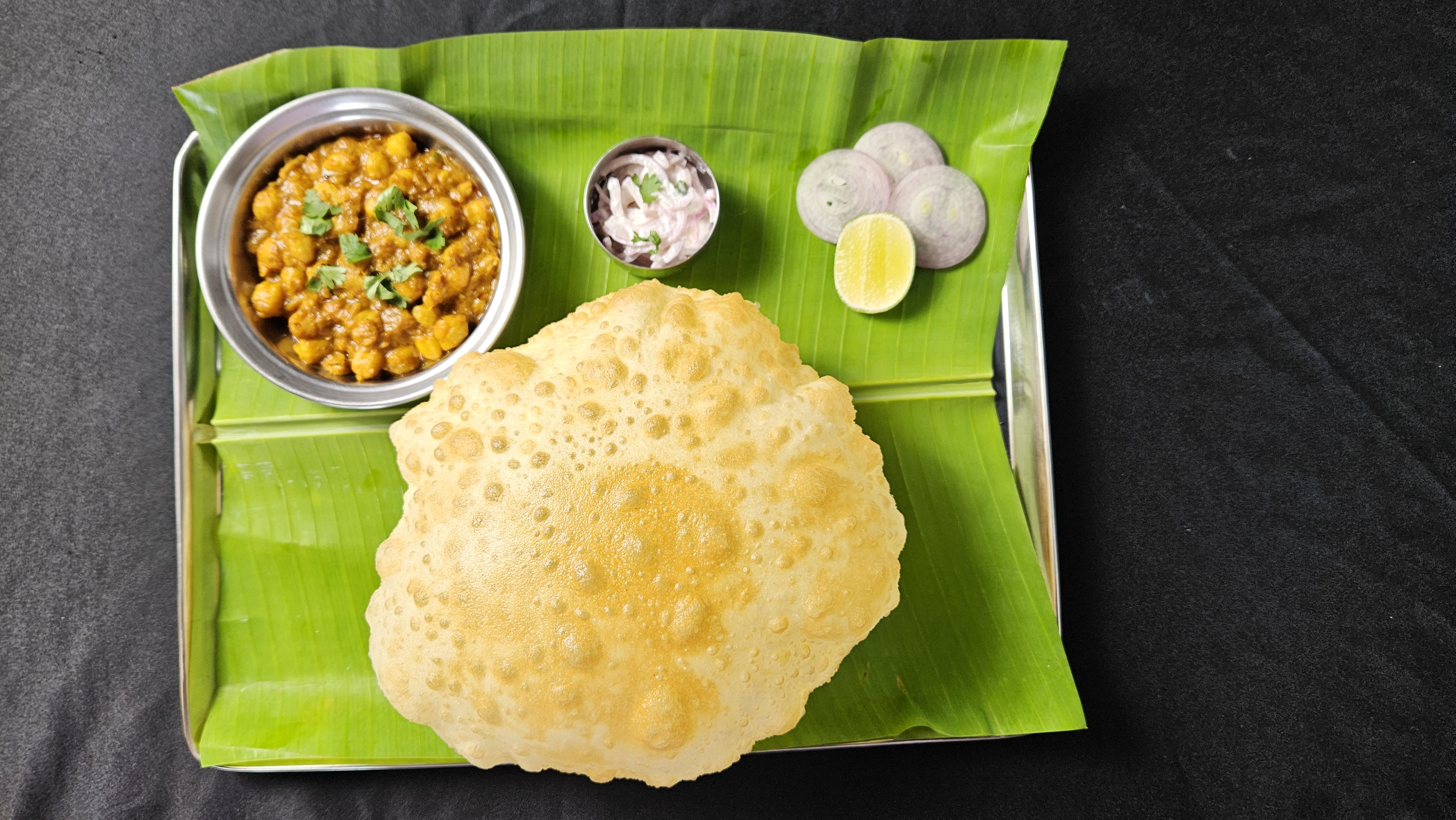 Chole Bhatura (Chola Poori)